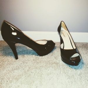 Nine West Patent Platform Peep Toe Heel size 8